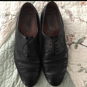 Steeple Gate Black Oxfords